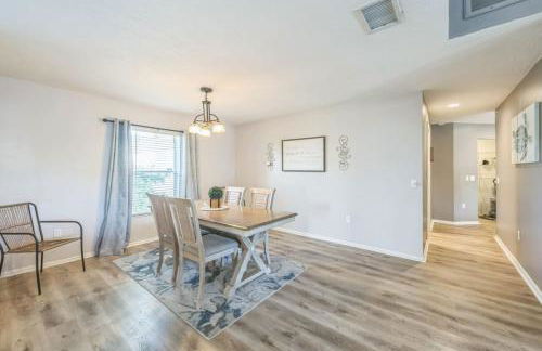 456 Stunning Canal-Front Home with Heated Pool - Foto 28