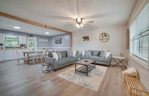 Kodak Getaway with Covered Decks and Game Room! - Foto 2