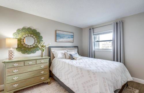 Beachfront Condo with Pool in Redington Shores - Foto 18