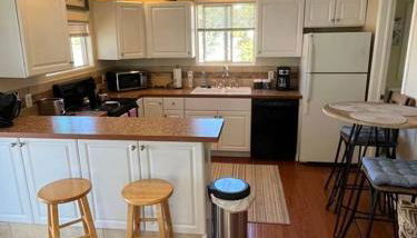 Cheerful pet-friendly bungalow right in town - Foto 4, dishwasher, minibar