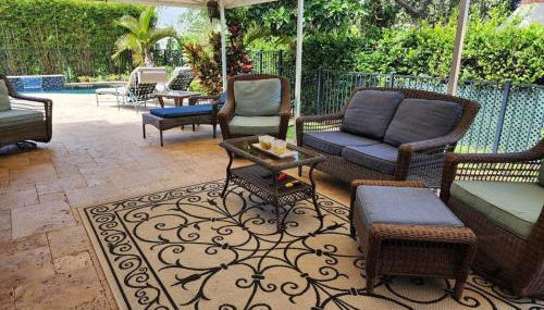 Blue Heaven in the Heart of Stuart Heat salt pool - Photo 1