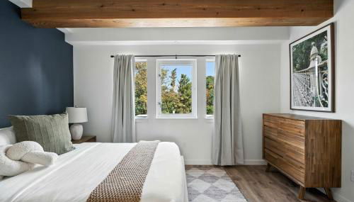 Kerns 6BR Gem - New Build Spanish Flair - Photo 4