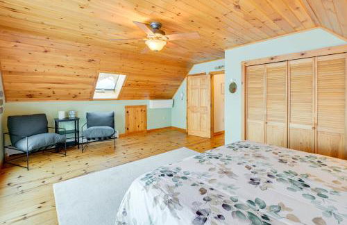 Hot Tub and Boat Dock Waterfront Maine Retreat! - Foto 12