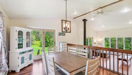 Charming and Scenic Gouldsboro Getaway with Patio! - Foto 2