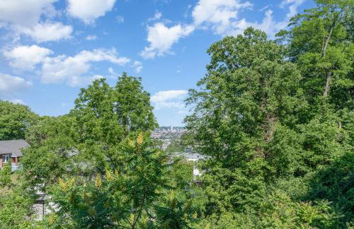 Amazing Downtown Views - 3 Minutes to Downtown! - Foto 8