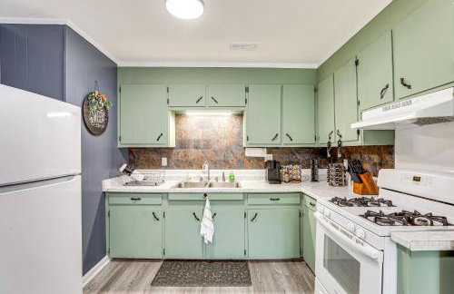 Less Than 5 Mi to Dtwn Walterboro Grill, Game and More! - Foto 2