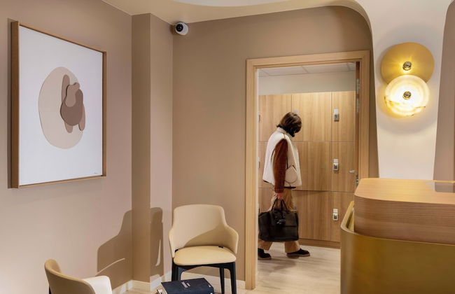 Yuna Porte Maillot - ApartHotel - Photo 12