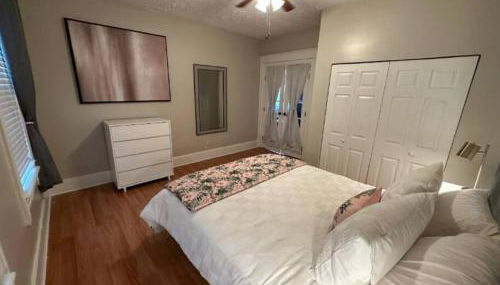 Charming 2BR Home with Office - Photo 2