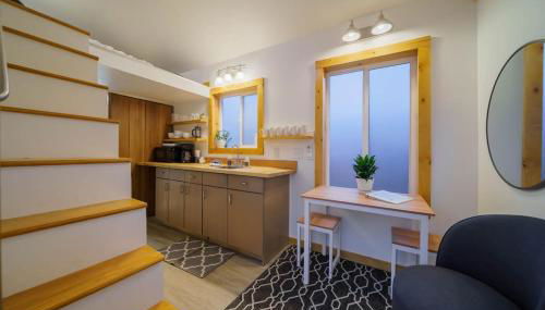 #StayInMyDistrict Overlook Backyard Tiny Suite - Photo 5