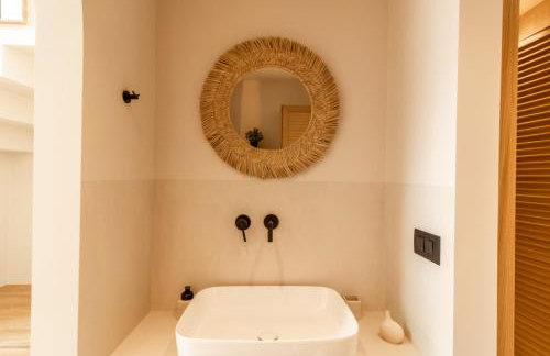 ADORNO PRIVATE SUITES Only Adults & Kids 12 Plus - Photo 39