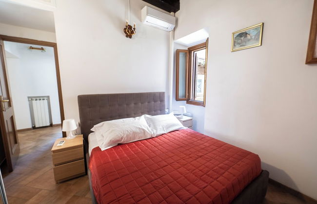 Campo De' Fiori Apartments - Photo 29