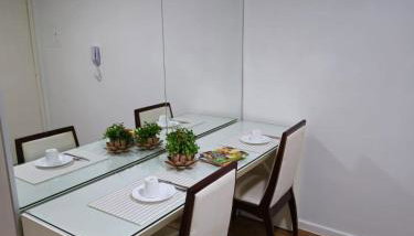Apartamento aconchegante - Portaria 24 horas - Self Check-in - Bairro Sudoeste - Foto 2