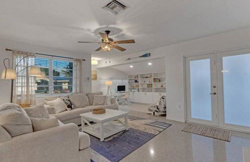 7-Person Luxury Spa, Fenced Paradise, Beach Vibes - Foto 10