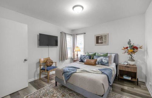 Pony Express 1BR | Pets OK + Laundry | Blue Door - Foto 11