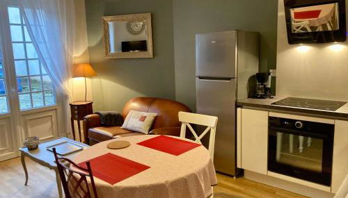 La maison Virginie 1 à 2 pers charmant central-parking gratuit- linge- fibre- proximité port lac canal piscine - Photo 2