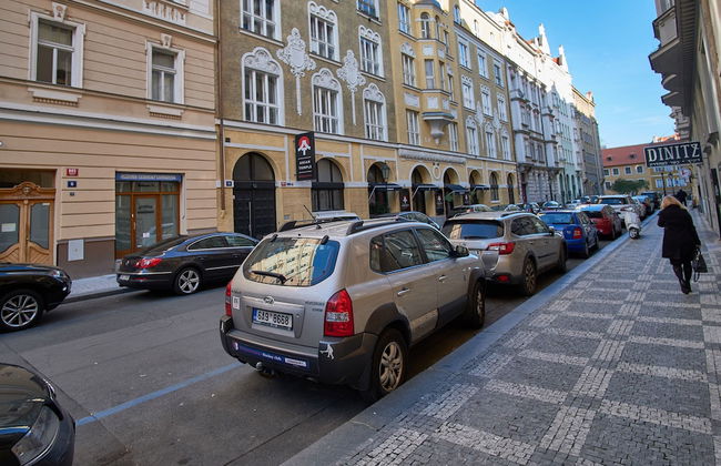 Presidential Apartment In The Old Town Square - Photo 31