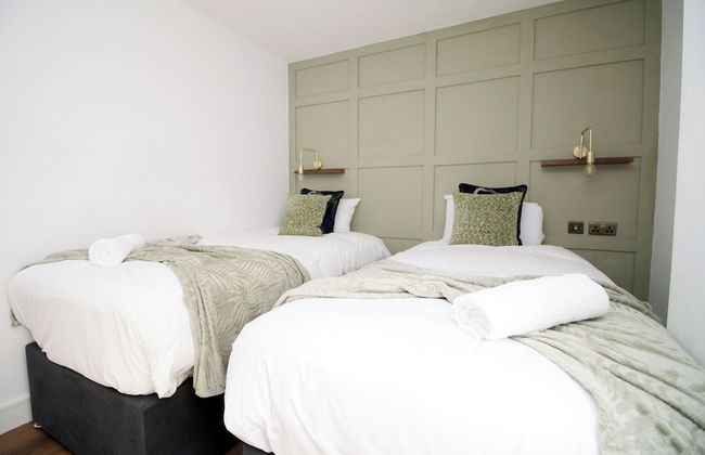 North Road New Luxe Flats with Parking - Foto 13