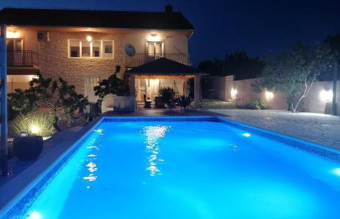 4 Bedroom Gorgeous Home In Lisicic - Foto 8