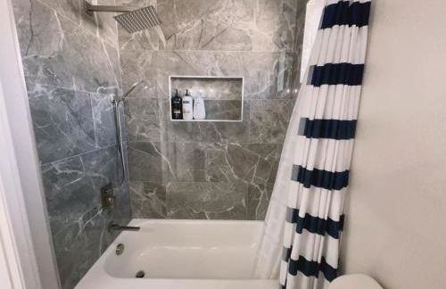 Newly Remodeled Pool Villa 3BD 3BA By Summerlin - Foto 44