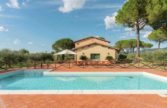 Villa in Magliano Sabina With Private Pool - Photo 18