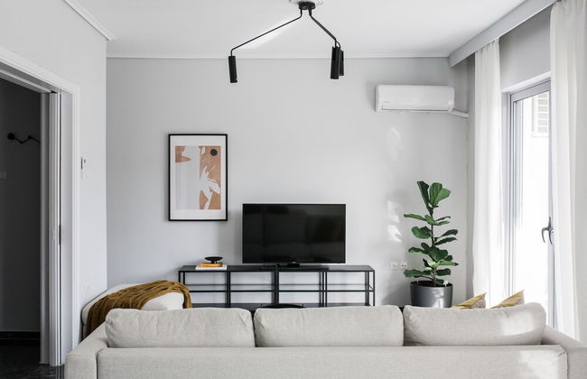 Spacious & Airy 1 Bedroom Apartment near HELEXPO - Foto 16