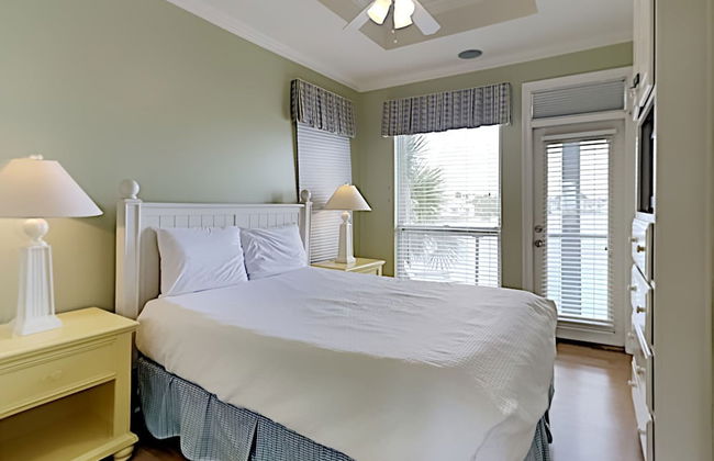 Destiny Beach Villas by Southern Vacation Rentals - Photo 38