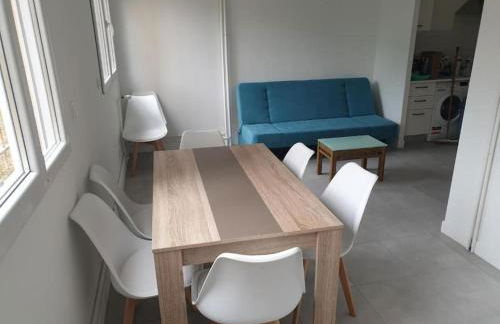 Grand Appartement, 2 ou 3 ou 4 pieces, tramway sur place, proche gare sncf St Augustin 5 min, aéroport à 7 min, plage ou Allianz riviera 10 min, palais nikaia 2 min , supermarché sur place, parking possible si disponible ou payant à 1000 metre - Foto 44