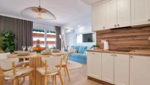 Apartamento Antonio with sea view,Torrevieja,50 m from Playa Acequion plus swimming pool - Foto 5