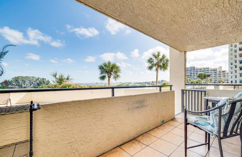 Gulf-View Condo with Beach Access and Patio in Hudson - Foto 13