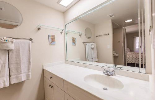 1055-506 5th Floor Coastal Escape - Foto 16