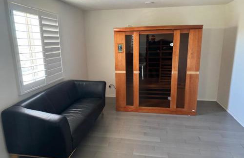 Elegant Retreat with Private Luxurious Gen Suite - Foto 11