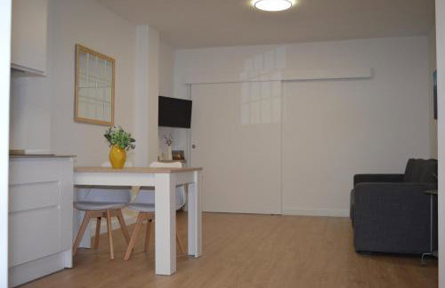 Floridos Playa Piso reformado de 2 habitaciones a 50m de la playa - Foto 26