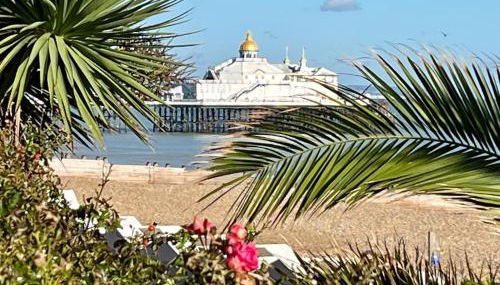 "The Celebration" Balcony Seafront Apartment - Foto 4