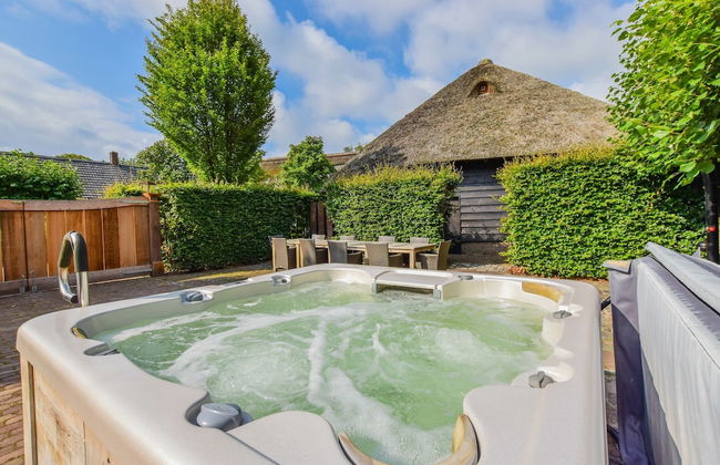 Posh Holiday Home in Alphen with Hot Tub - Photo 27