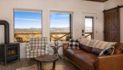 Painted Cliffs-Hot Tub, Amazing Views Between Zion and Bryce - Foto 2