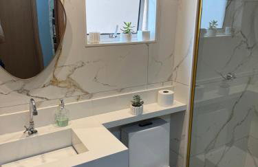 Apartamento Inteiro 2 Quartos 4 Camas Completo - Foto 24