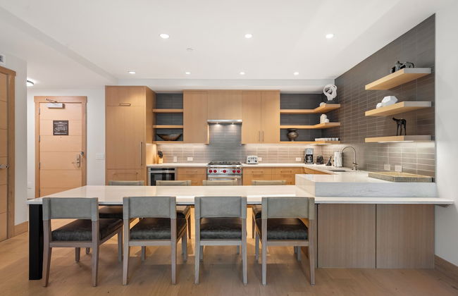 Snowmass Lux Getaway by Snowmass Vacations - Photo 15