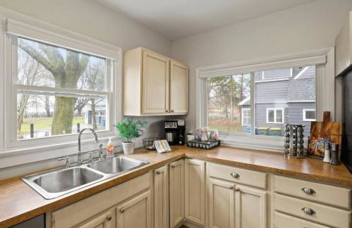 Rochester Gem: 3BR Near All! - Foto 25