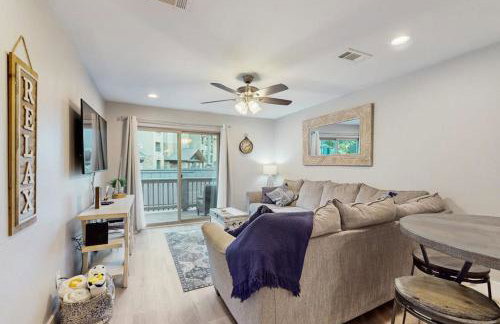 Condo Near Lake Horseshoe Bay with Private Balcony, Washer/Dryer, A/C, WiFi - Foto 2