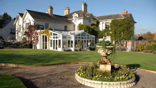 Summer Lodge Country House - Photo 2