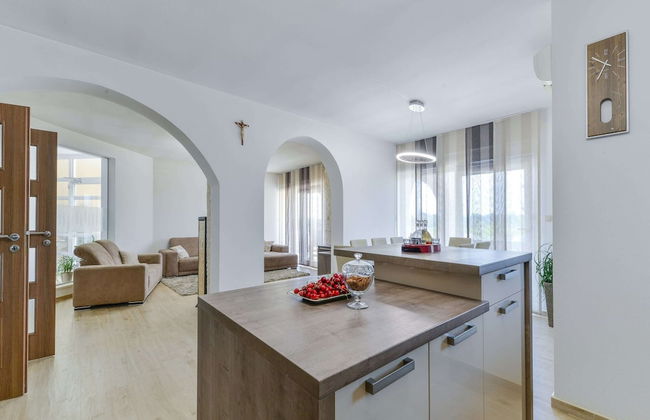 Modern Holiday Home in Pristeg With Pool - Foto 12