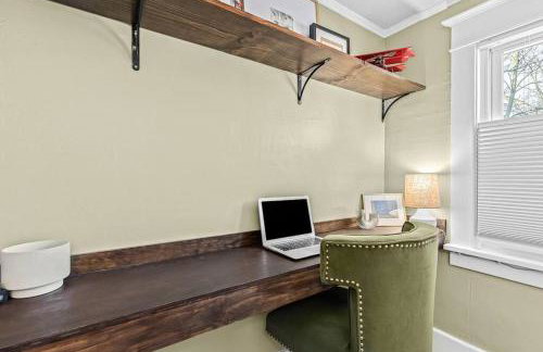 Eclectic Bungalow in the Heart of Royal Oak - Foto 28