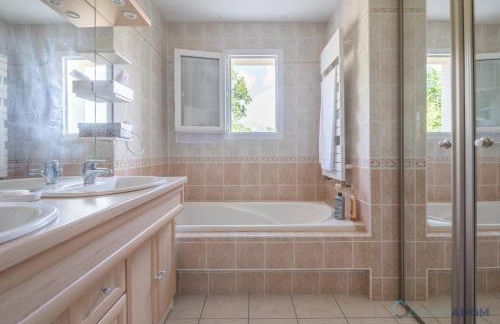 La Lilla - Wifi - Piscine - Parking - Foto 8