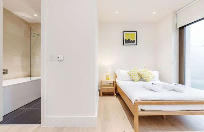 Stayo Waterloo - Photo 1