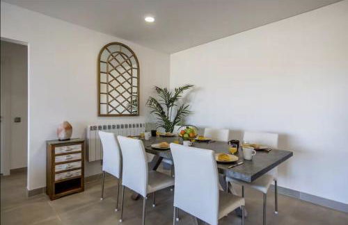 Sunny 3-Bedroom Apartment - Foto 5