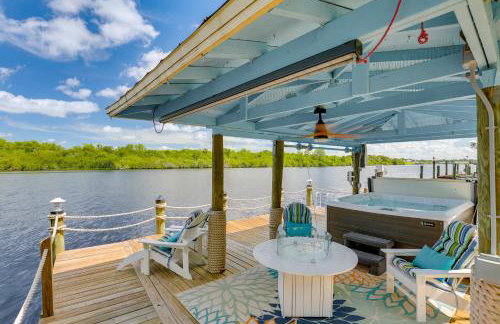 Pool & Hot Tub Access: Riverfront Florida Studio - Photo 2