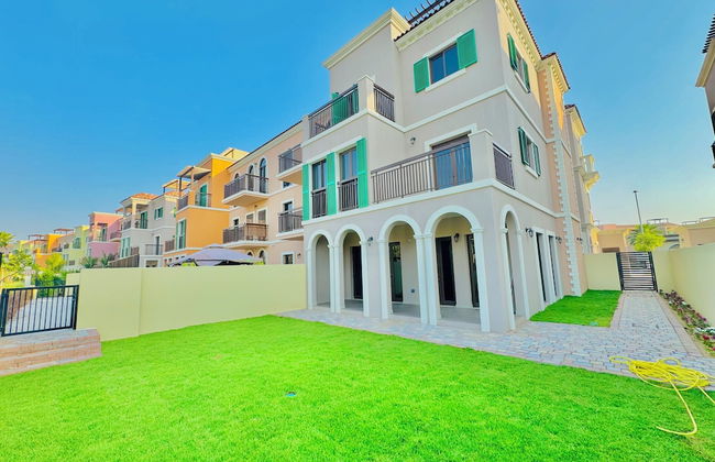 Venduras - Spacious 4BR Villa in La Mer - Photo 18