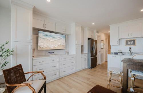 Top Floor Oceanview King Villa - Oceanfront Resort - Photo 24