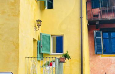 LA GIALLA di Via Silvano 12 - Foto 3