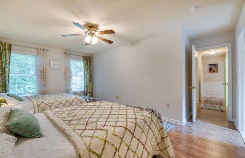 Hot Tub, Game Room and Fire Pit Pocono Summit Home! - Foto 24